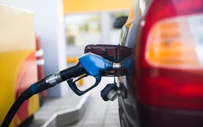 Šta sve utječe na cijenu goriva u BiH: Ako točite za 50 KM, država uzima 24 KM poreza